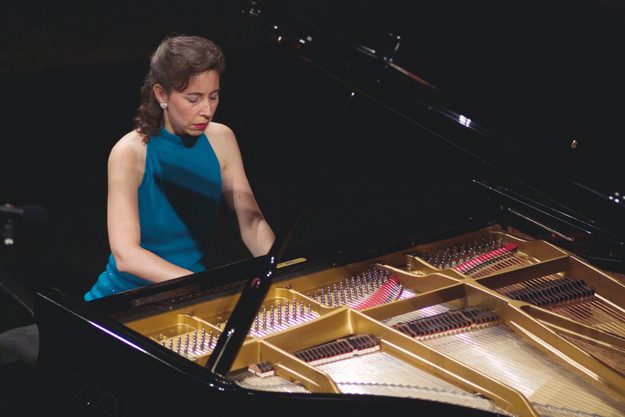 Angela Hewitt