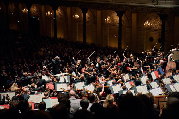 The Last Night... with Sinfonia of London and John Wilson