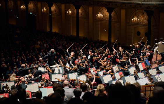 The Last Night... with Sinfonia of London and John Wilson